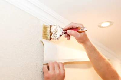 Pose de papier peint à Lacres — revêtements muraux et toiles de verre
